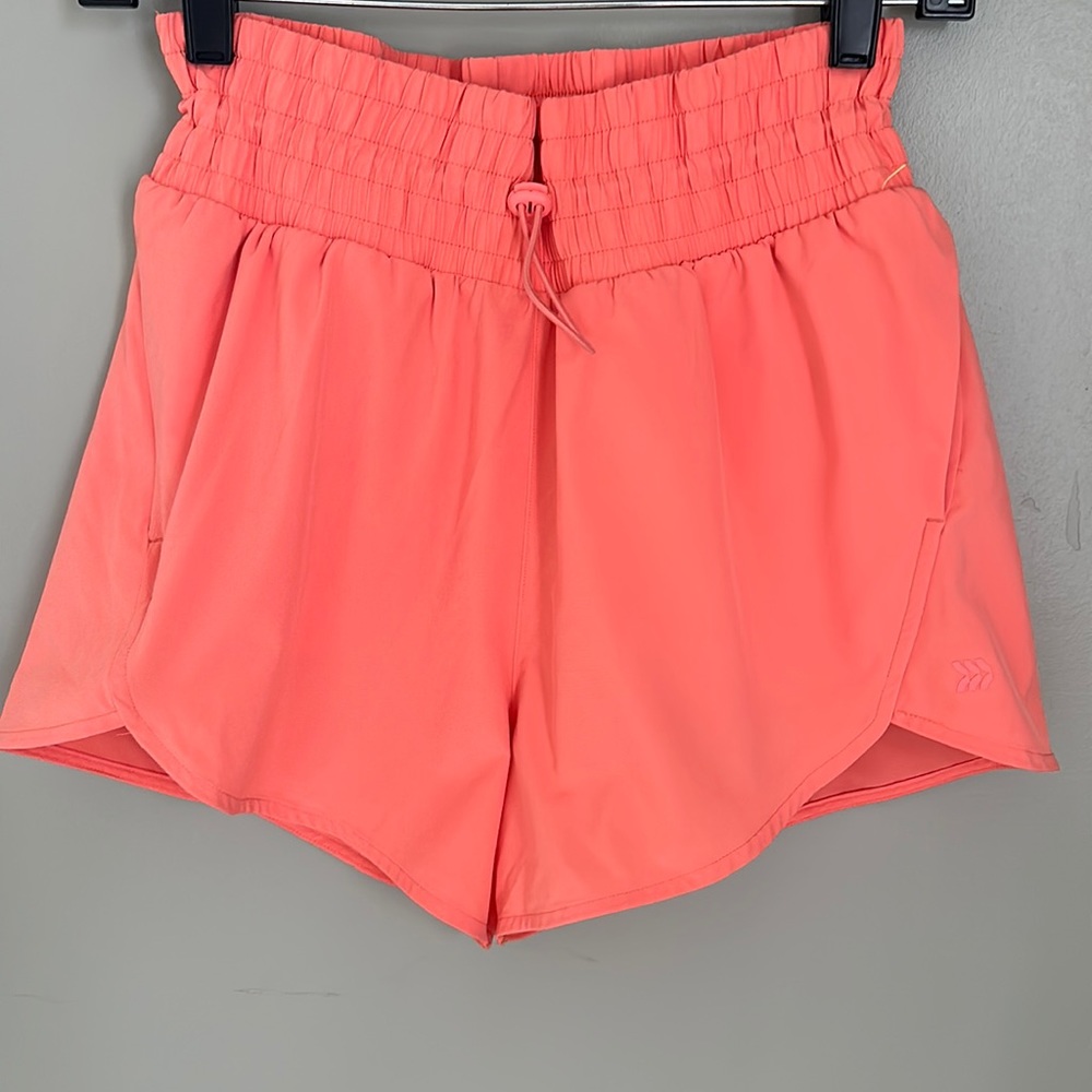All In Motion High Rise Shorts XS